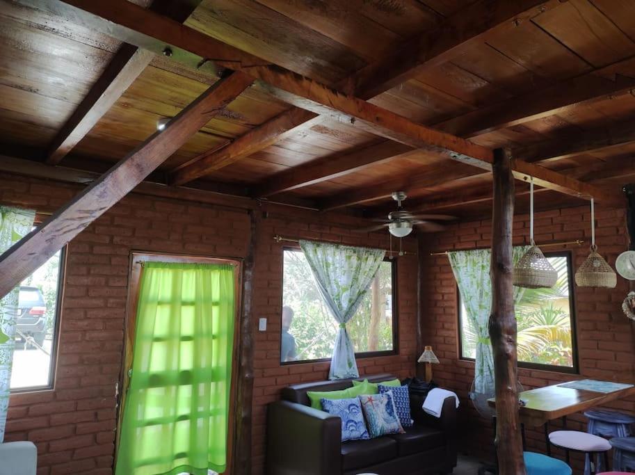 Cayo Ecovillage Puerto Cayo Ngoại thất bức ảnh