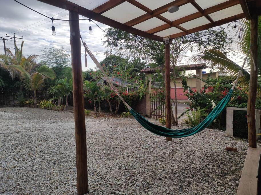 Cayo Ecovillage Puerto Cayo Ngoại thất bức ảnh